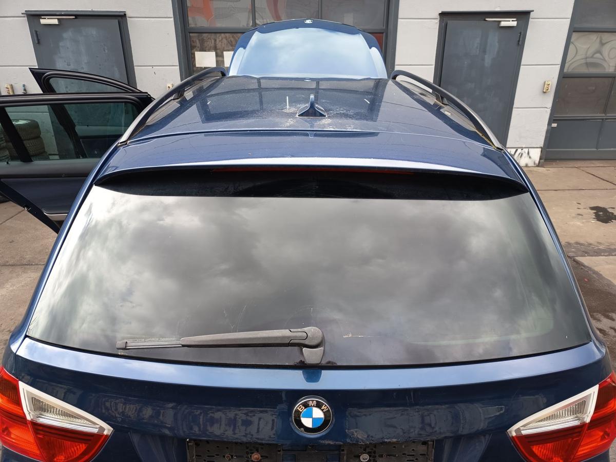 BMW 3er E91 original Heckscheibe mit Spoiler Touring A07 Mysticblau Bj 2006