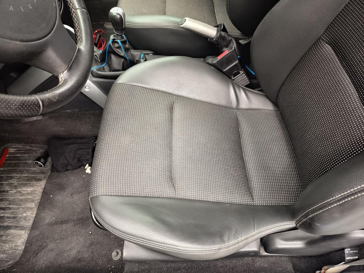 Opel Tigra Twintop original Fahrersitz links Leder/Stoff Bj 2007