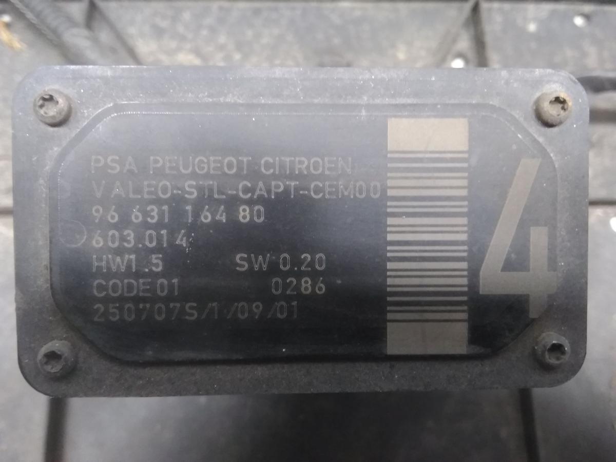 Citroen C4 original Unterschutz Diffusor Stoßfänger vorn mit 6 Sensoren Bj.2007