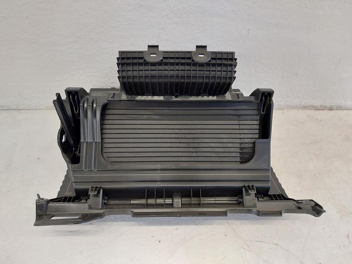 VW Passat 3G B8 Limo Handschuhfach rechts Schalttafelkasten Handschuhkasten