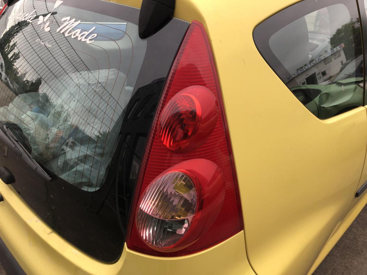 Peugeot 107 Typ P R&uuml;ckleuchte rechts R&uuml;cklicht Heckleuchte Schlusslicht