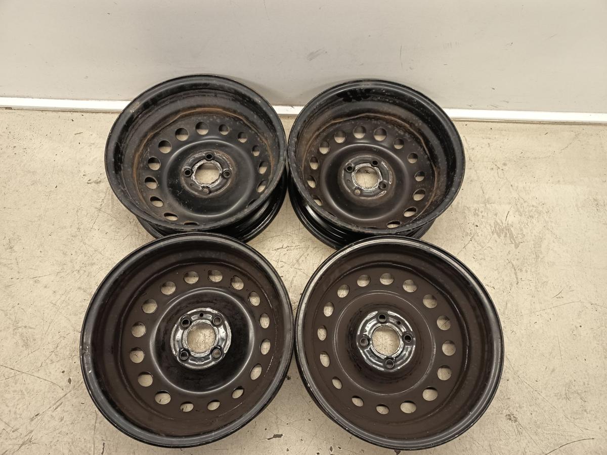 Renault Clio III Bj 2012 original Satz Stahlfelgen 5,5x15 ET 43 515020