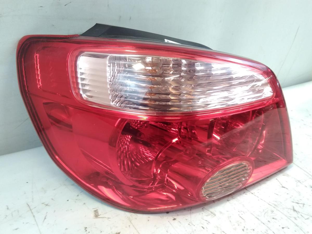 Mitsubishi Outlander 1 CU0W original Rückleuchte Heckleuchte links Bj.2004