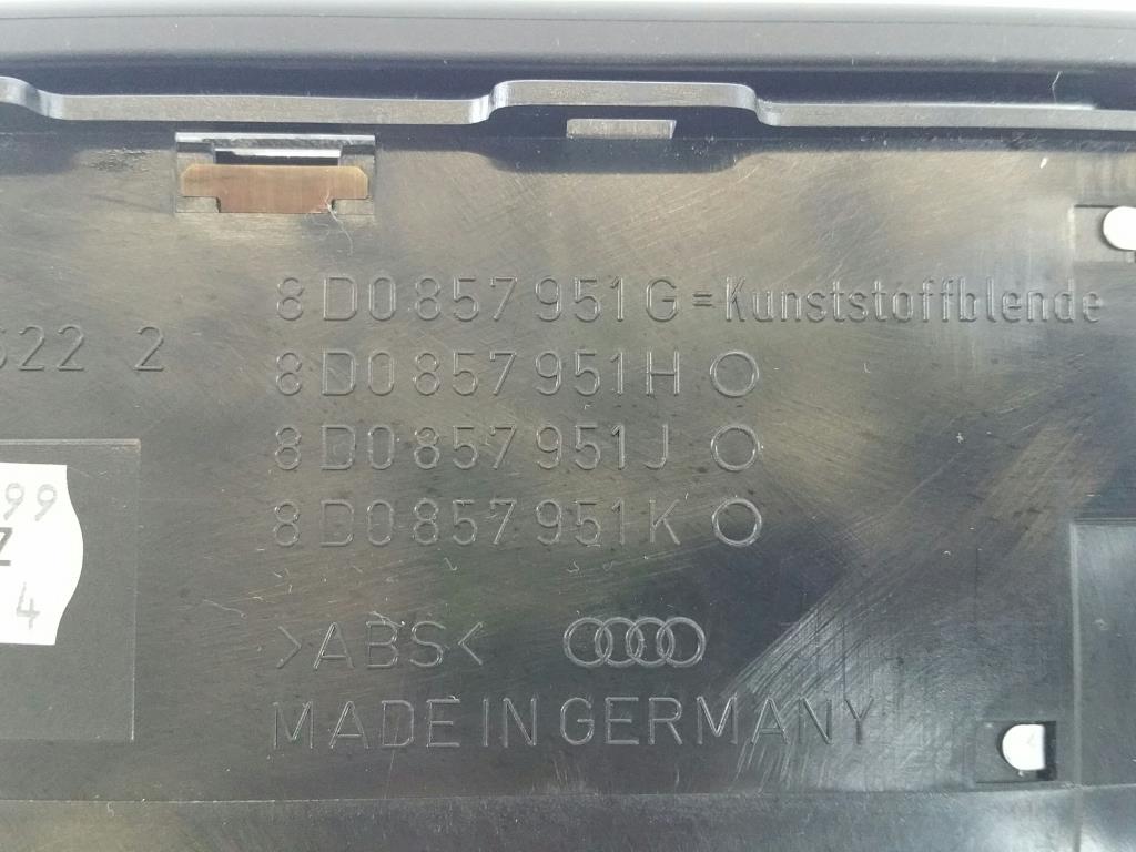 Audi A4 B5 Bj.99 original Aschenbecher vorn Mittelkonsole Ascher 8D0857951G