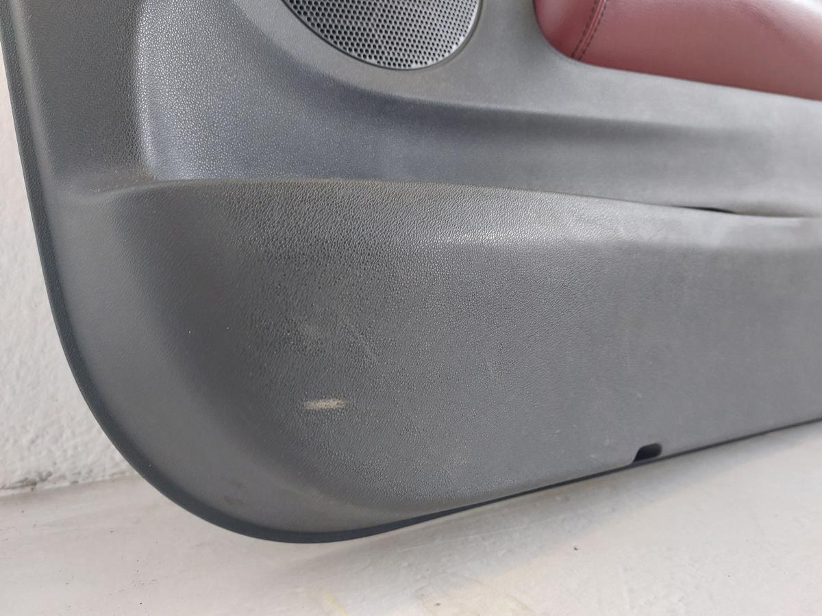 Citroen DS3 Sport Chic T&uuml;rverkleidung vorn rechts Beifahrert&uuml;r Leder weinrot