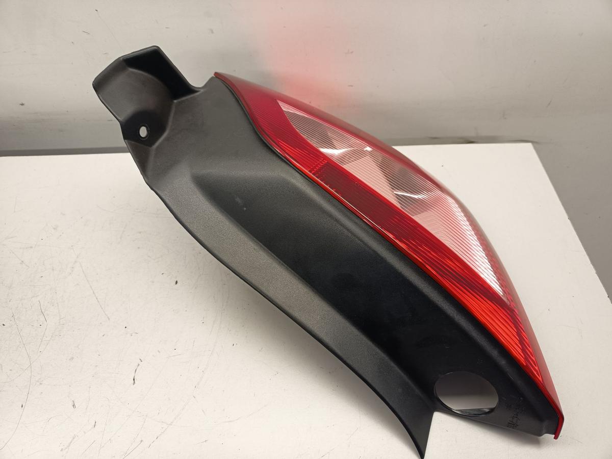 Renault Megane II 2 5trg Limo orig R&uuml;ckleuchte Heckleuchte rechts Bj 04