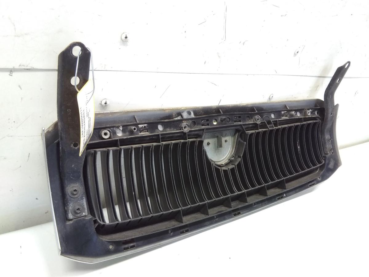 Skoda Fabia 1 6Y original K&uuml;hlergrill diamantsilber mit Emblem Bj.2001