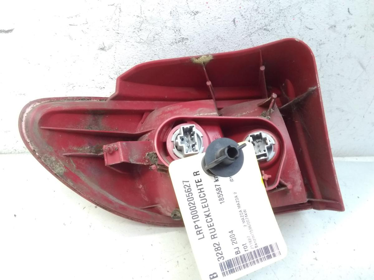 Mazda 2 DY original R&uuml;ckleuchte Heckleuchte rechts au&szlig;en BJ2004