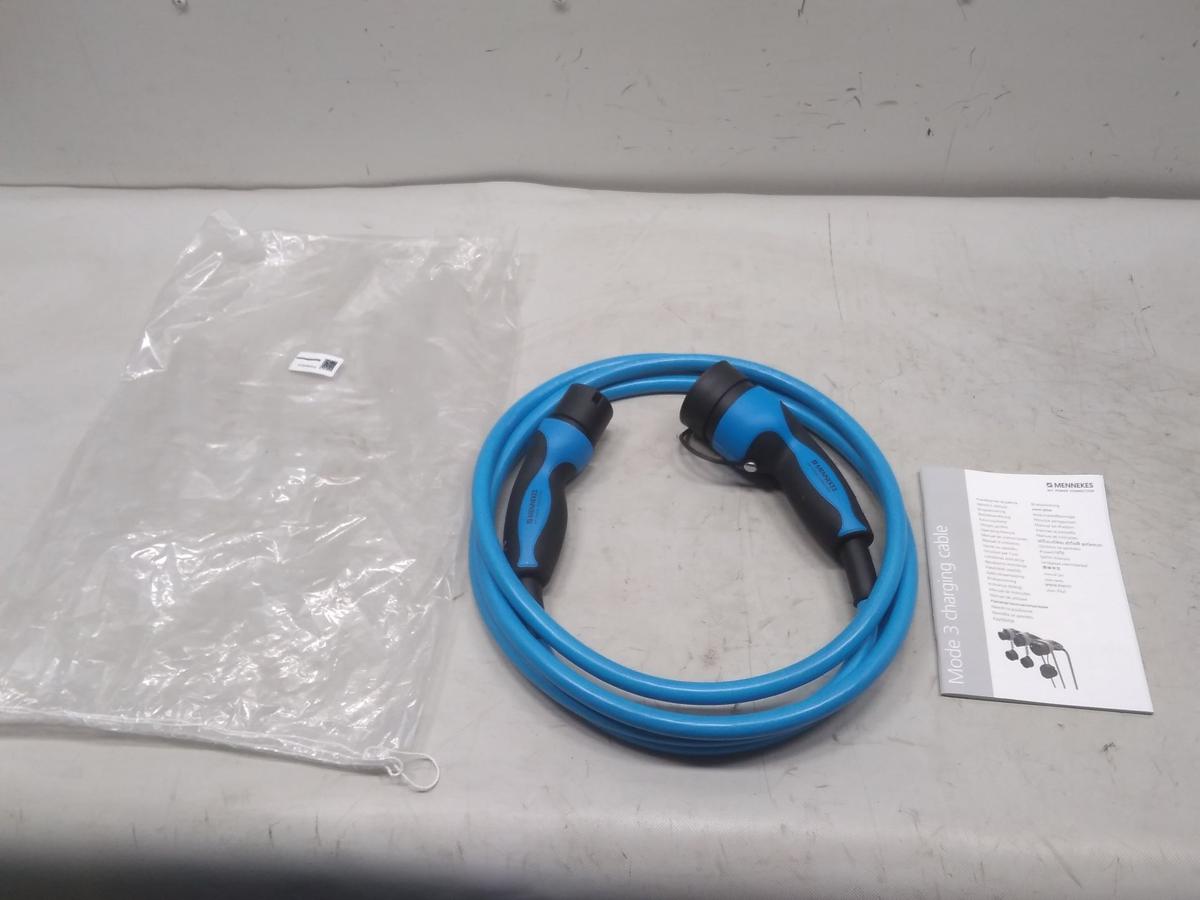 Tesla Model Y Ladekabel 4 Meter 1039810-01-A Menekes 36213/3P+N