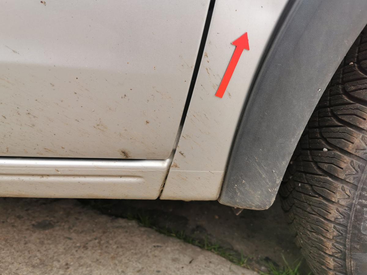 Opel Corsa C Kotfl&uuml;gel Fender Seitenwand vorn rechts Z157 Starsilber III DELLE