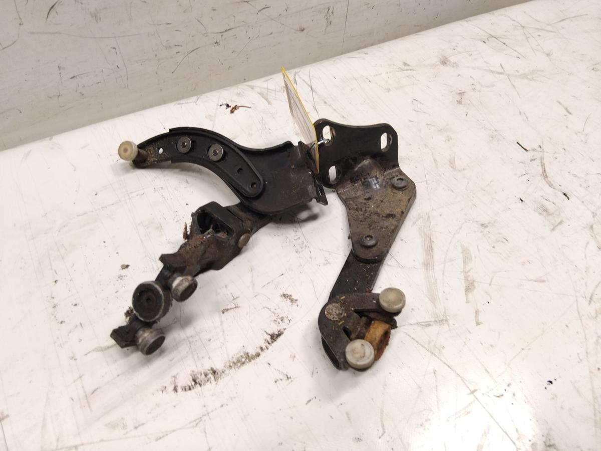 VW Caddy 2K orig Satz Rollenscharniere Rollenf&uuml;hrung Schiebet&uuml;r rechts BJ2005