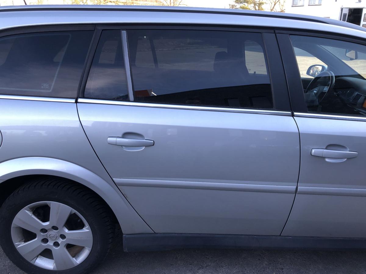 Opel Vectra C Caravan bis05 T&uuml;r hinten rechts Fondt&uuml;r 2AU Starsilber III