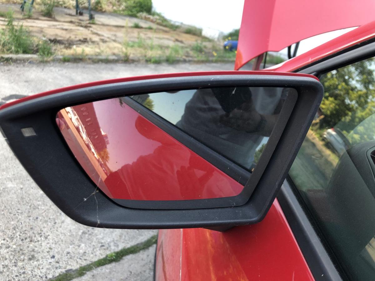 Seat Leon 5F Au&szlig;enspiegel links Spiegel Seitenspiegel elekt LS3H Emocion Rot