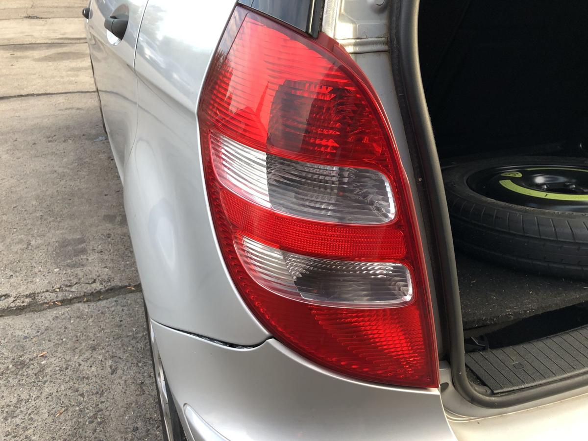 Mercedes A Klasse W169 bis 08 Rückleuchte links Rücklicht Heckleuchte OEM