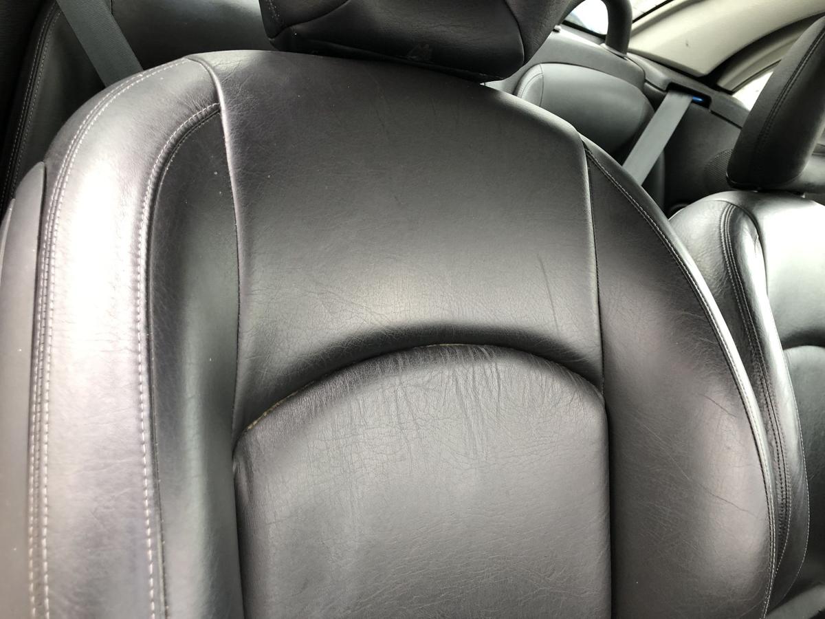 Peugeot 206CC Typ 2D Sitz vorn rechts Beifahrersitz Leder schwarz Ledersitz