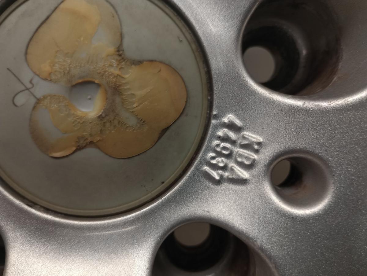 Satz Alufelgen BMW 7x16 ET35 KBA 44937