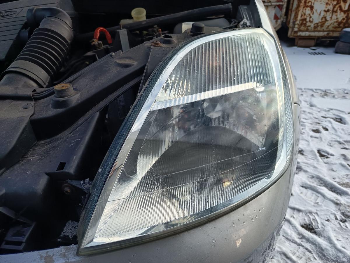 Ford Fiesta VI original Scheinwerfer links Halogen/Haupt/Licht/Front Bj 2005