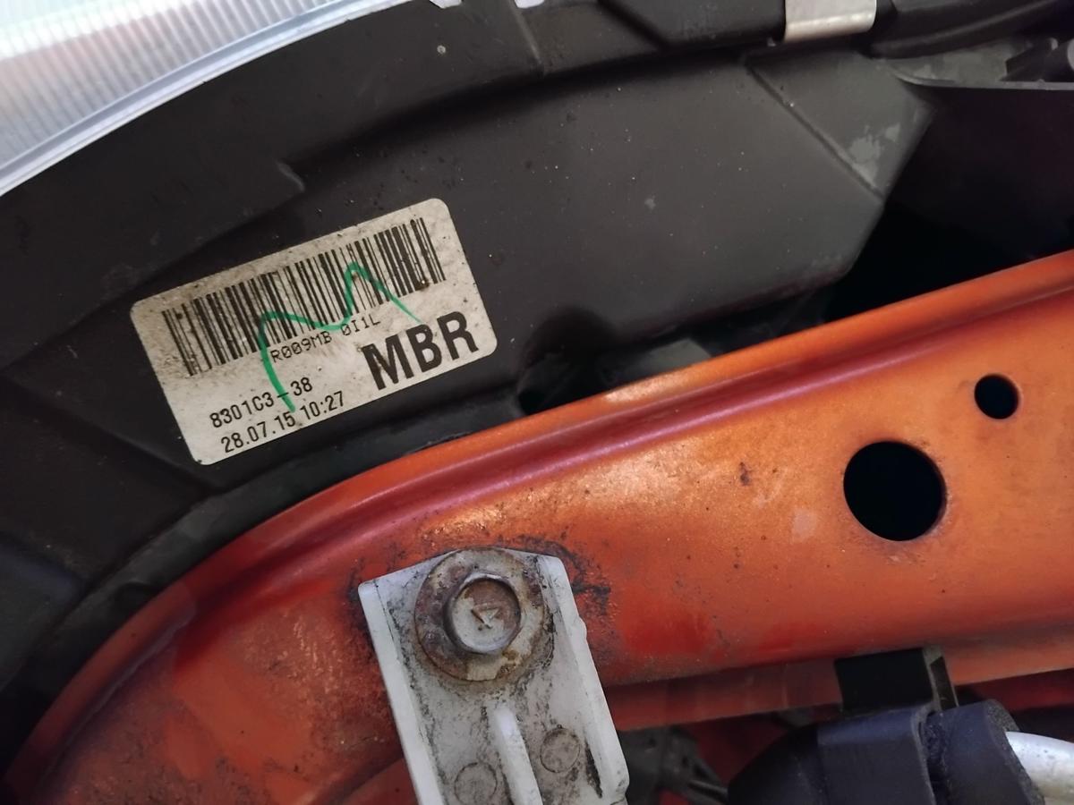 Mitsubishi Lancer 8 CY0 original Scheinwerfer rechts Halogen mit LWR BJ2015