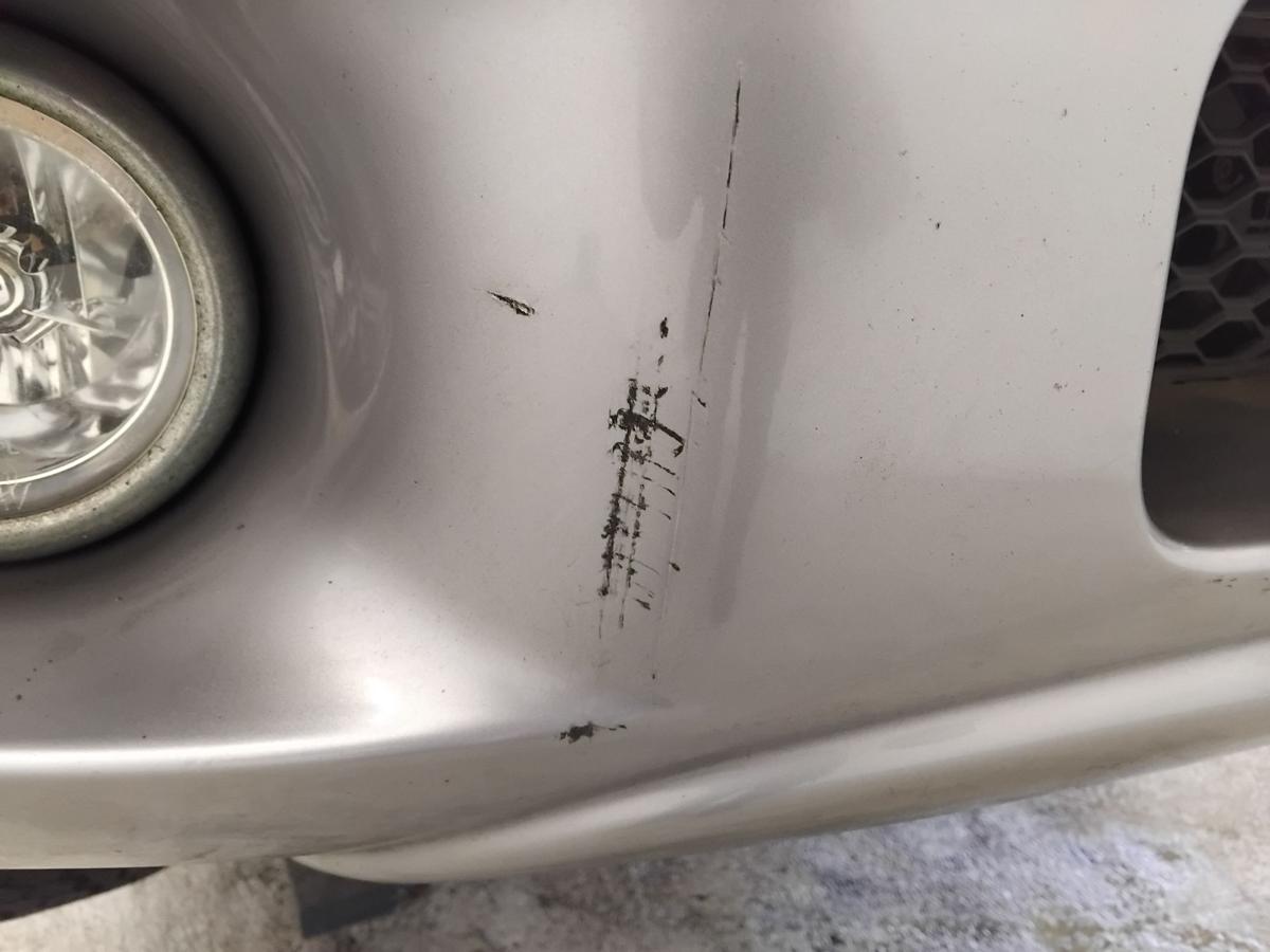 Hyundai Santa Fe SM original Stoßstange Stossfänger vorn grau BJ2003