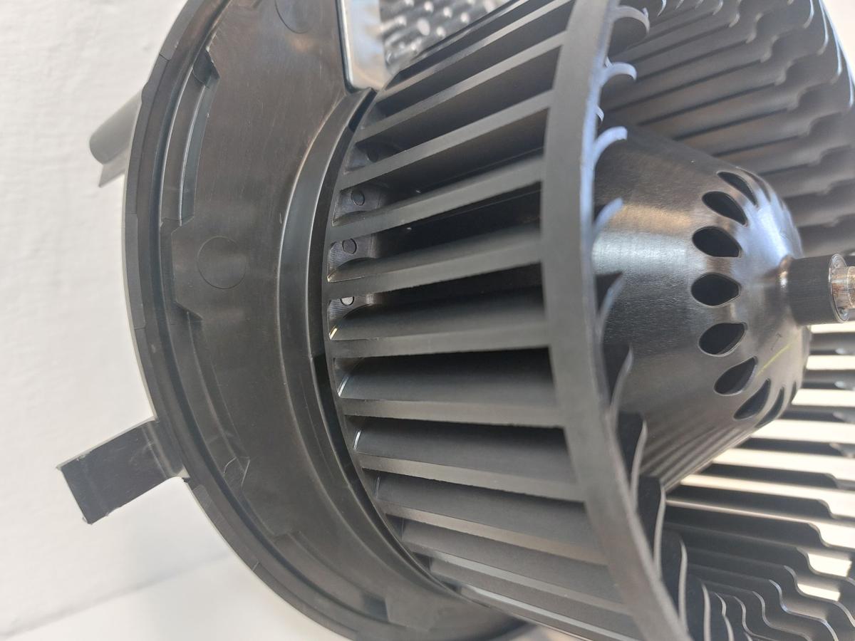 VW Golf 8 VIII CD Variant Gebl&auml;semotor Innenraumgebl&auml;se Heizungsgebl&auml;semotor