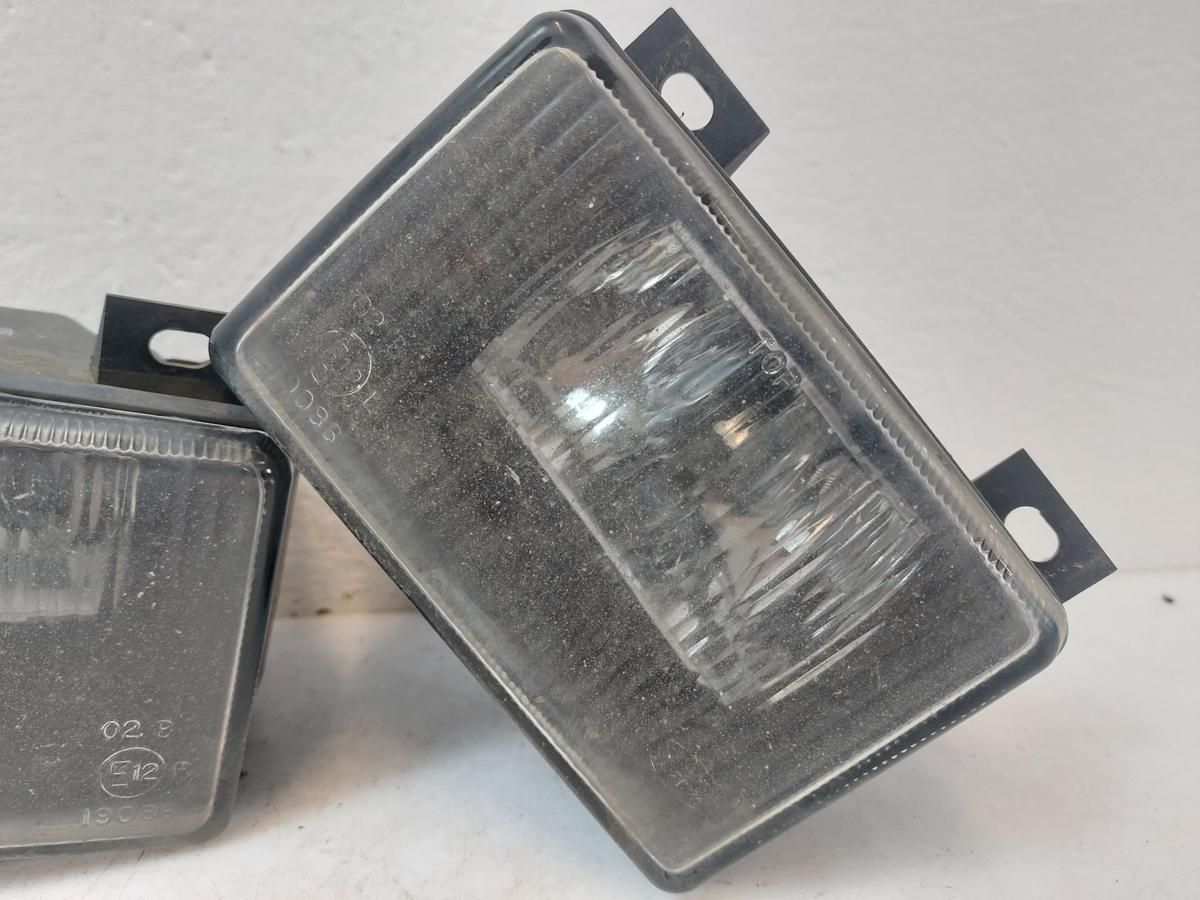 Volvo 440 K Satz Nebelscheinwerfer Nebelleuchten vorn links und rechts ab Bj 93