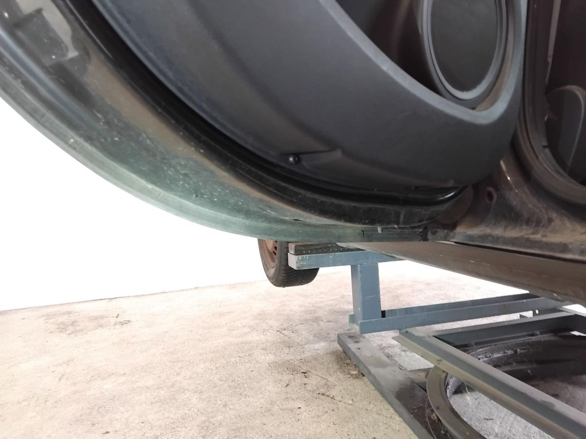 Renault Clio 3 T&uuml;r hinten links NV676 Noir Nacre BJ2008