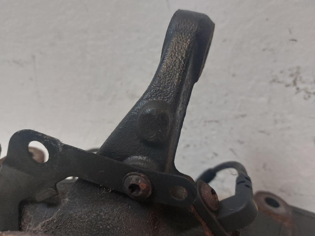 Renault Clio IV X98 TCe90 Achsschenkel vorn links Schwenklager Radlagergeh&auml;use