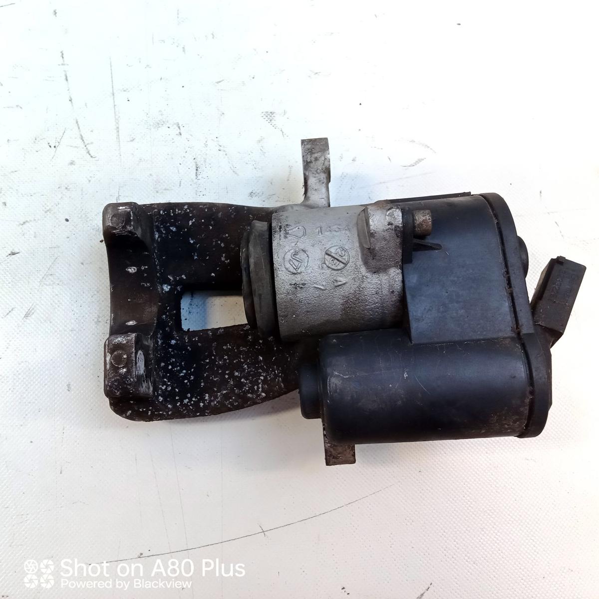 VW Passat 3C B6 Variant original Bremssattel Hinterachse rechts 282x12mm Bj.2009