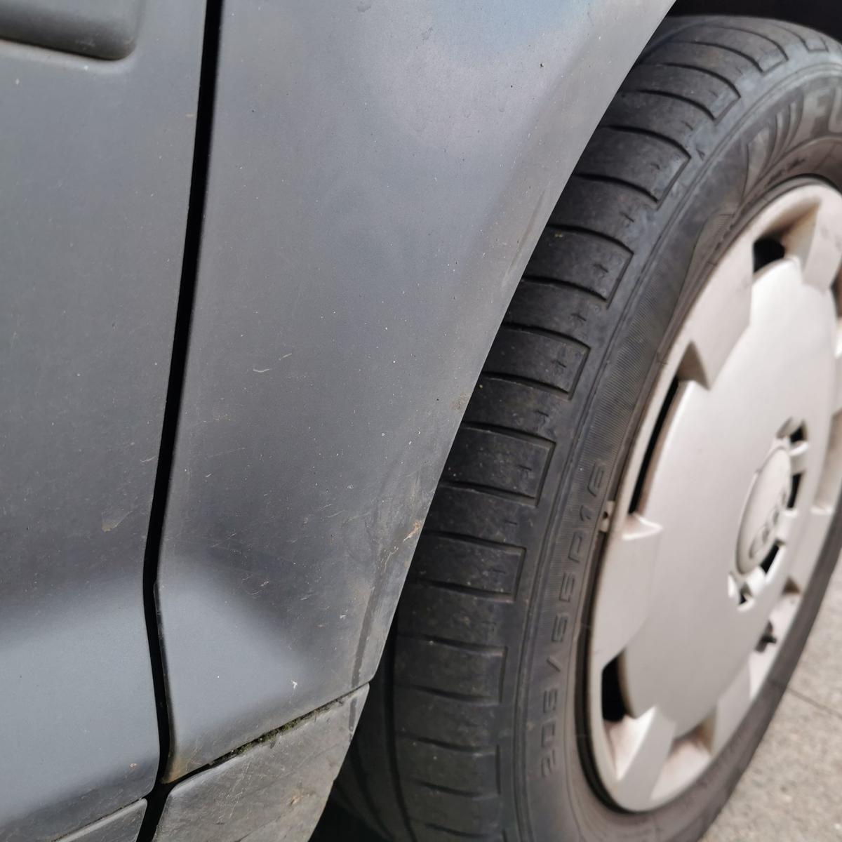 Audi A3 8P Kotflügel Fender Seitenwand vorn rechts LX7Z Delfingrau met bis 05