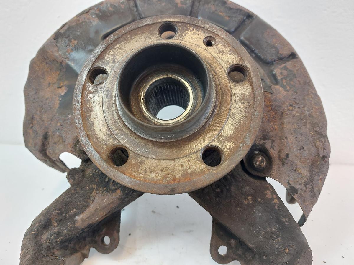 Seat Ibiza 6L Achsschenkel Radlagergeh&auml;use vorn links feste Halter Bremsbel&auml;ge
