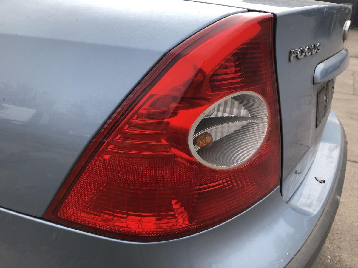 Ford Focus DA3 Limo 4trg R&uuml;ckleuchte links R&uuml;cklicht Heckleuchte Schlusslicht