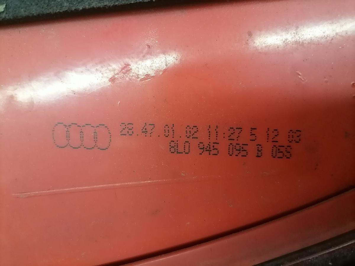 Audi A3 8L Rücklicht Heckleuchte Rückleuchte links 8L0945095 BJ00-03