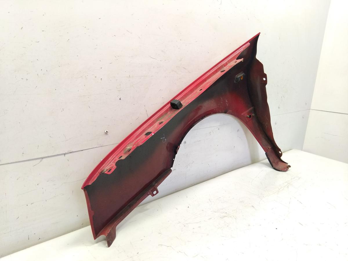 VW Vento Kotfl&uuml;gel vorn rechts ovaler Seitenblinker LY3D Tornadorot BJ1993