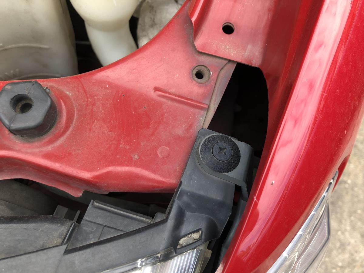 Mazda Demio DW Blinkleuchte Blinklicht links nur Facelift ab 2000 Stanley