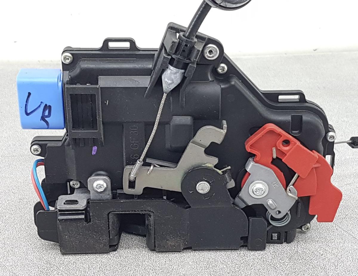 VW Touran 1T Türschloss vorn rechts 3D1837016AC Bj2007 für ZV 9 Pins