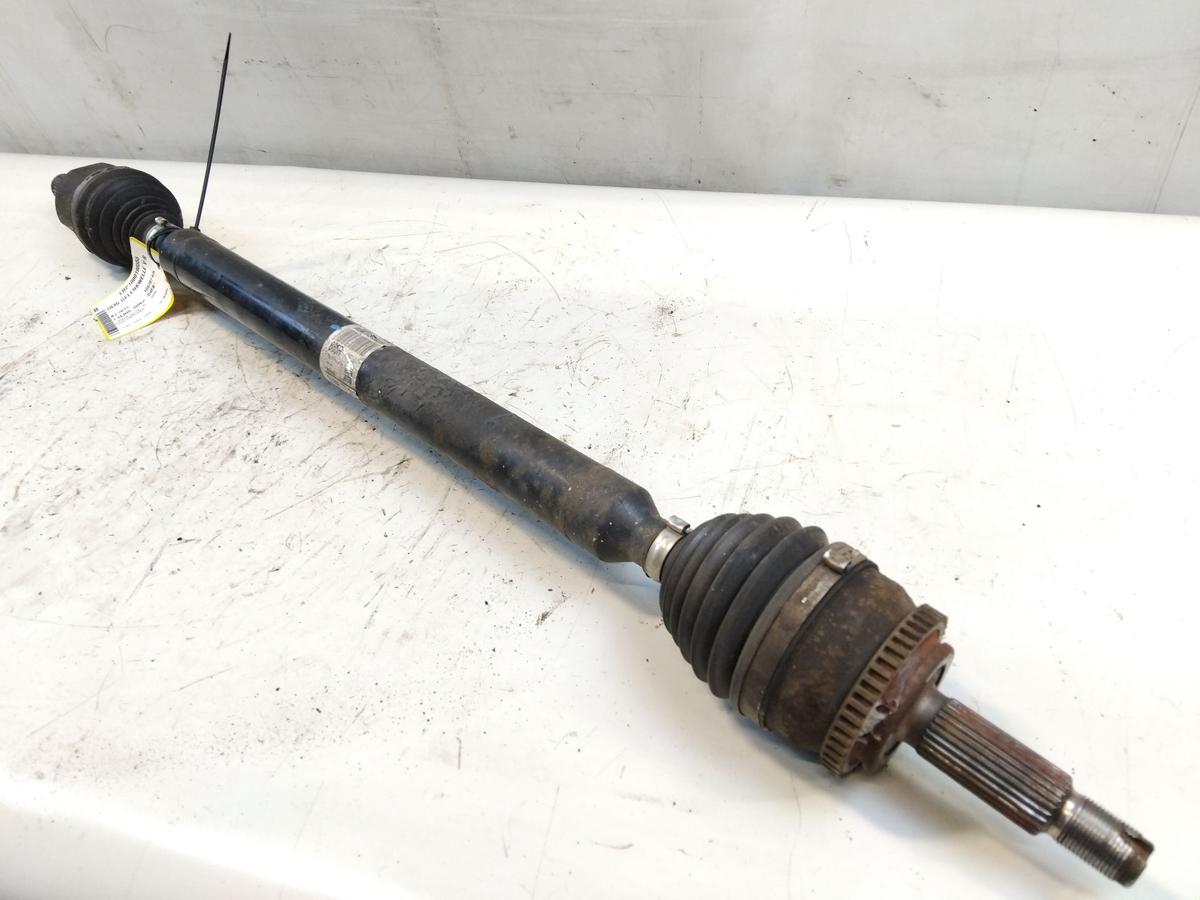 Hyundai i30 GD orig Antriebswelle Gelenkwelle vorn rechts 1.6CRDi 100kw BJ20015