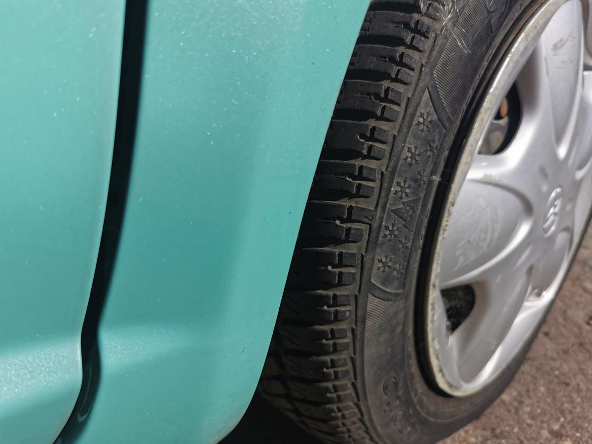 Toyota Yaris XP10 Kotflügel Fender Seitenwand vorn rechts 764 Light Aqua DELLE