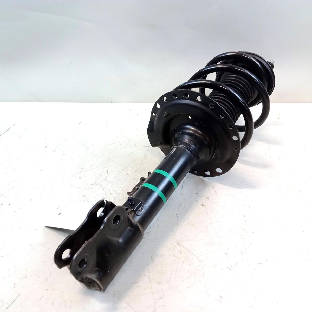 Mitsubishi Eclipse Cross original Federbein rechts vorn 2.4 72kw 4B12 Plug-IN-Hybrid