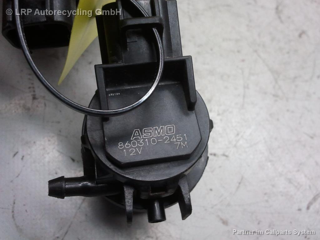 Mazda 3 Typ BK Bj.2006 original Satz Waschpumpen 80310-2451 80310-9120