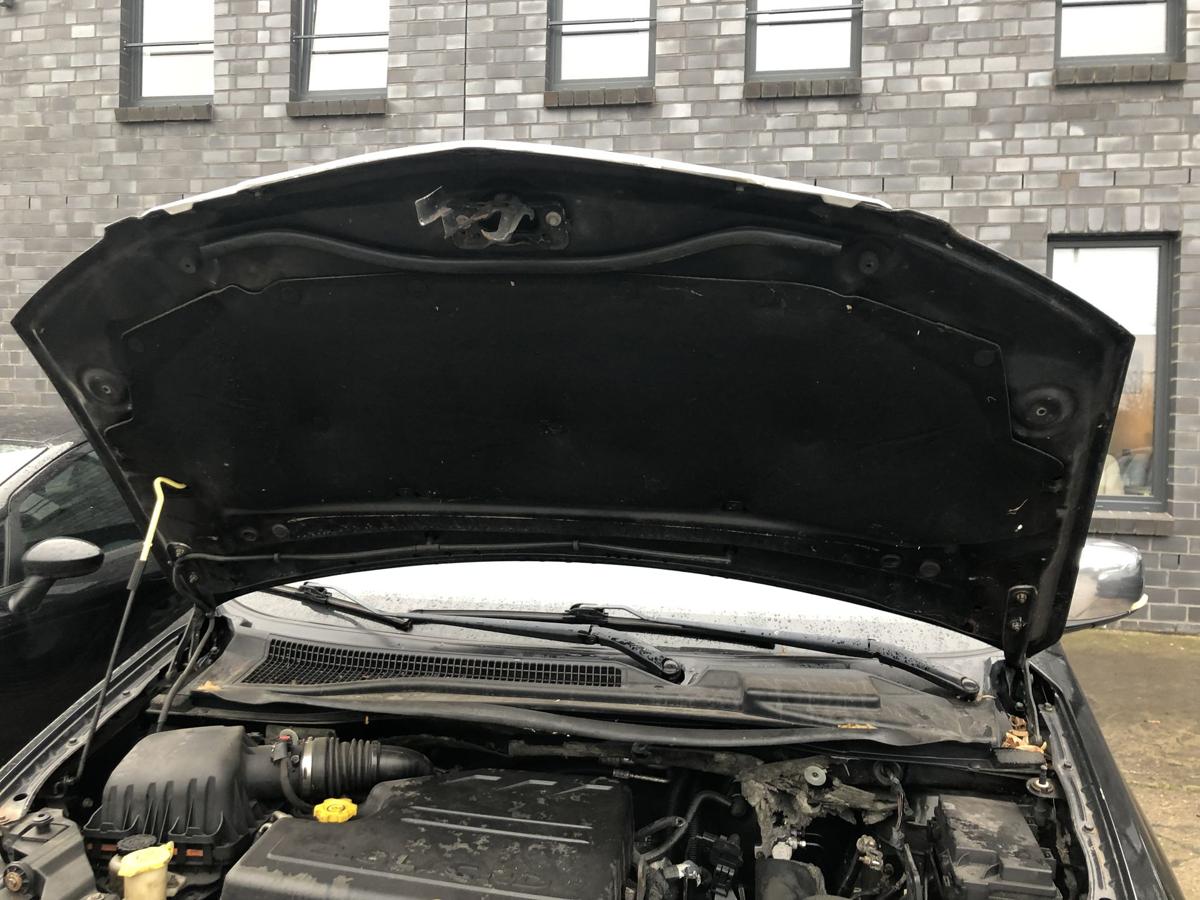 Chrysler Grand Voyager RT Motorhaube Haube Klappe Deckel vorn QXR schwarz