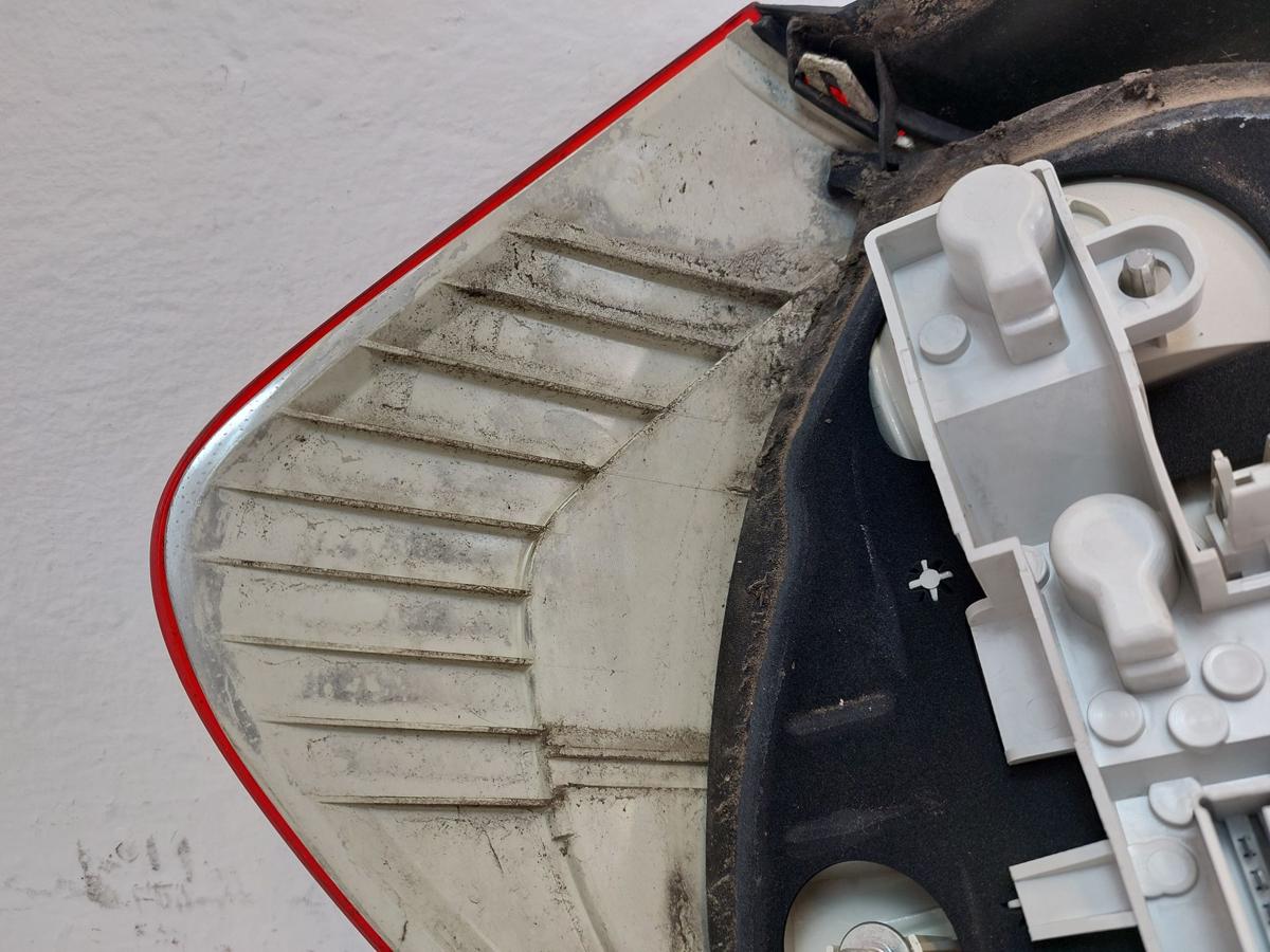 BMW 1er E87 LCI ab07 R&uuml;ckleuchte rechts R&uuml;cklicht R&uuml;ckscheinwerfer Heckleuchte