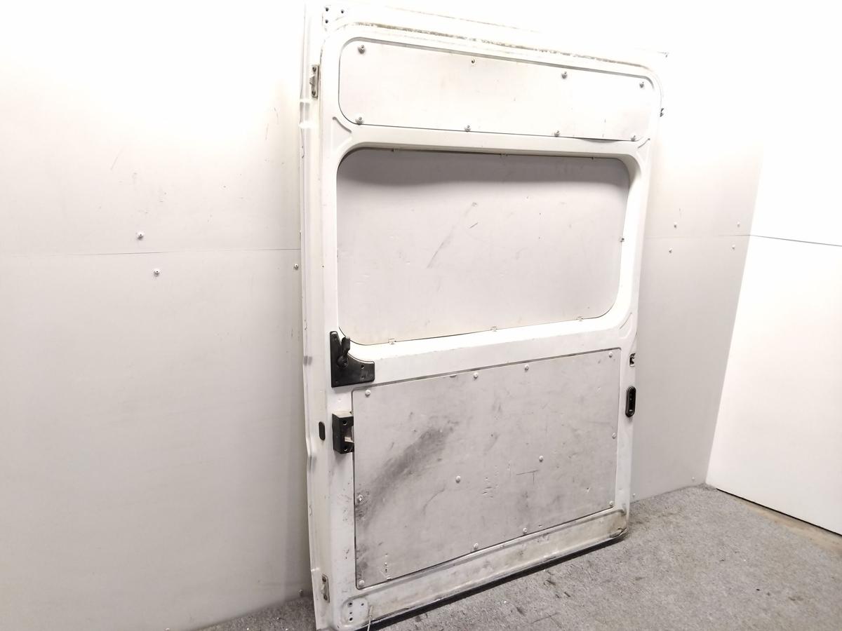 Peugeot Boxer 3 250 Facelift Schiebet&uuml;r hinten rechts Kastenwagen weiss Bj.2017