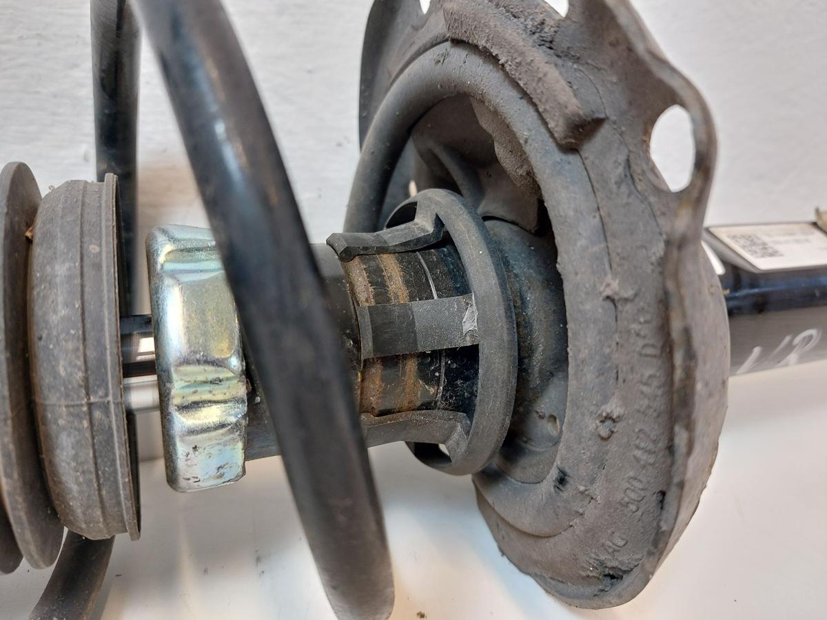 VW Golf 8 VIII CD Variant Federbein vorn rechts Sto&szlig;d&auml;mpfer Feder 1.0TSI