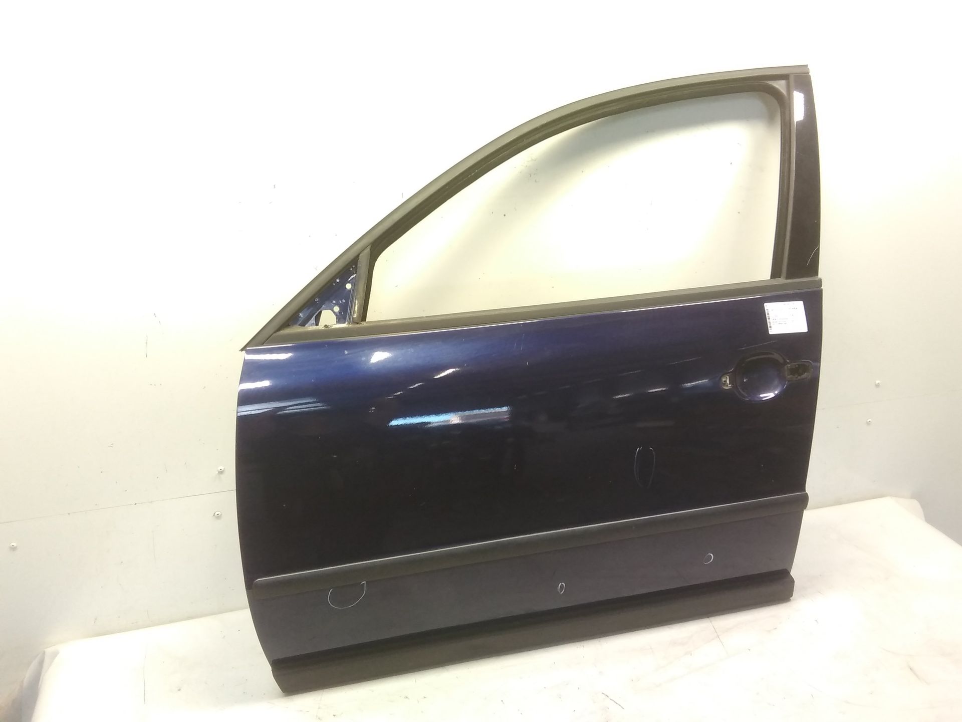 VW Passat 3B original Tür vorn links LB5N-Indigoblau Rohbau Bj.2000