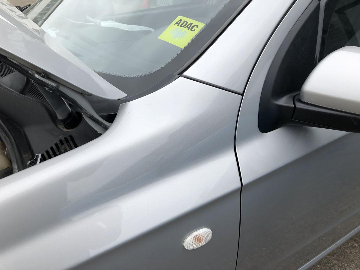 Chevrolet Aveo T250 Kotflügel vorn links Fahrerseite silber Stufenheck