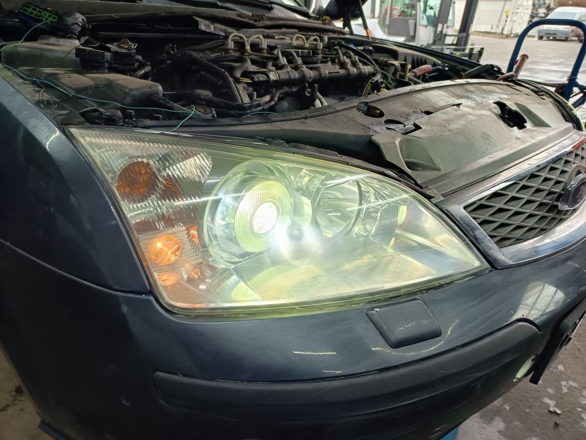 Ford Mondeo III original Scheinwerfer rechts Xenon Haupt Front Licht Bj 2005