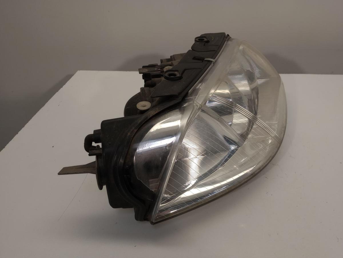 VW Passat Variant 3B6 Scheinwerfer rechts Halogen Frontscheinwerfer Bj 2002