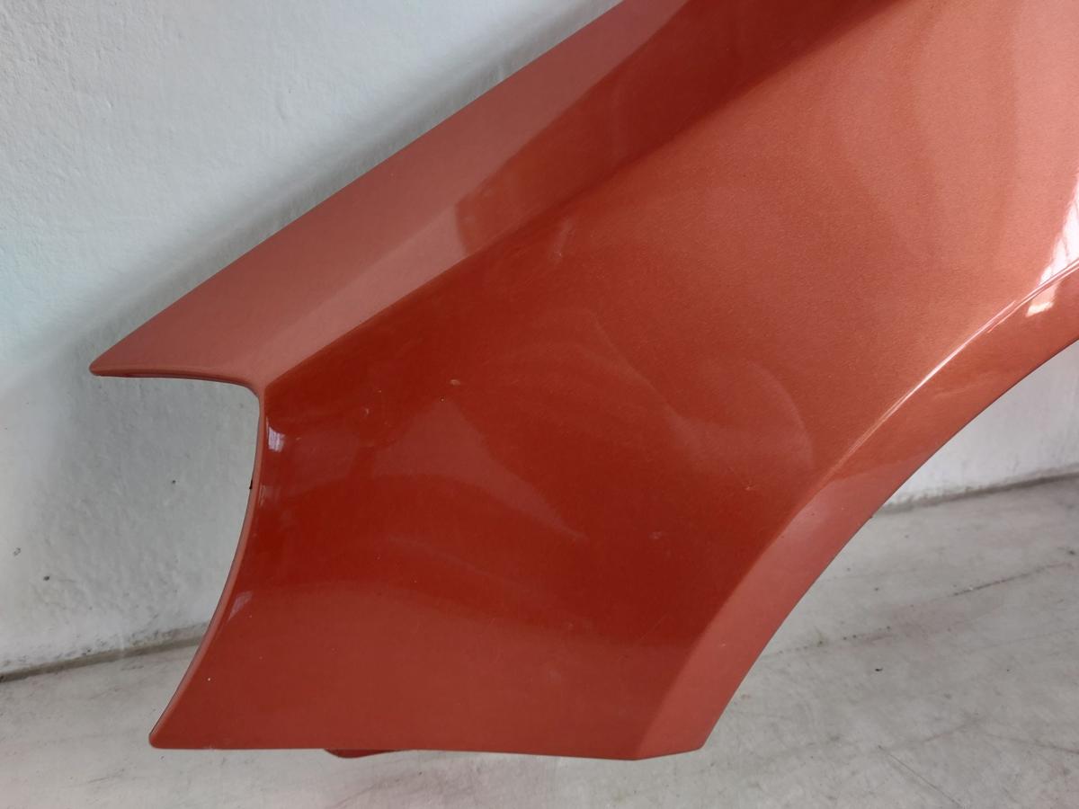 Skoda Fabia 5J Kotfl&uuml;gel vorn links Fahrerseite Seitenwand LF3H orange 06-14