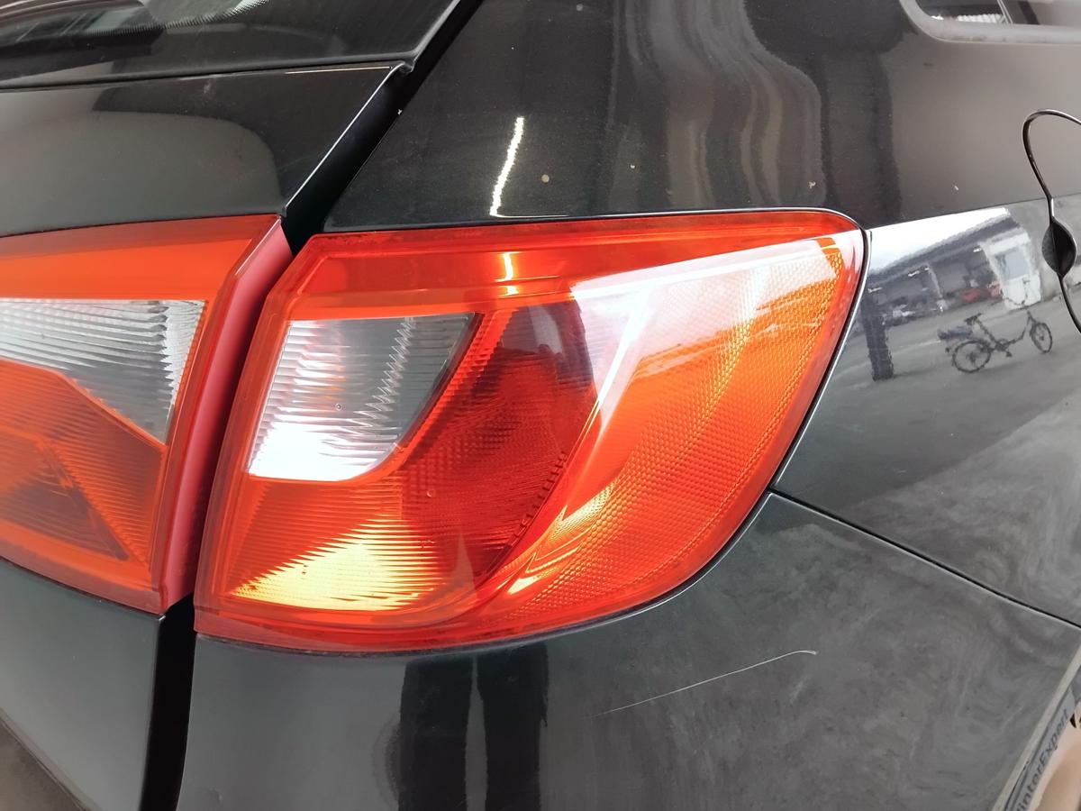 Seat Ibiza ST Kombi 6J original R&uuml;ckleuchte Heckleuchte rechts au&szlig;en BJ2011