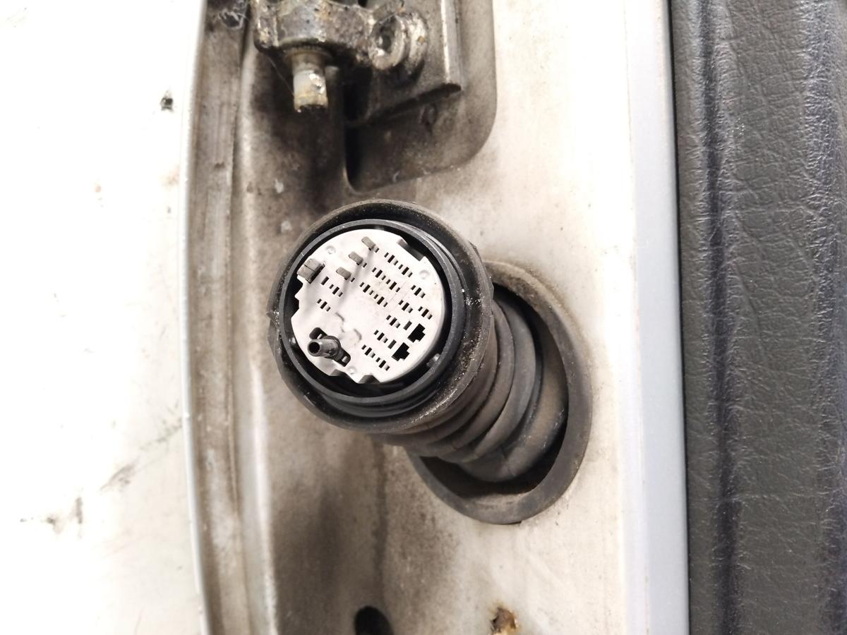 VW Golf 3 Variant original T&uuml;r hinten rechts LB7Z Satinsilber Metallic BJ1998